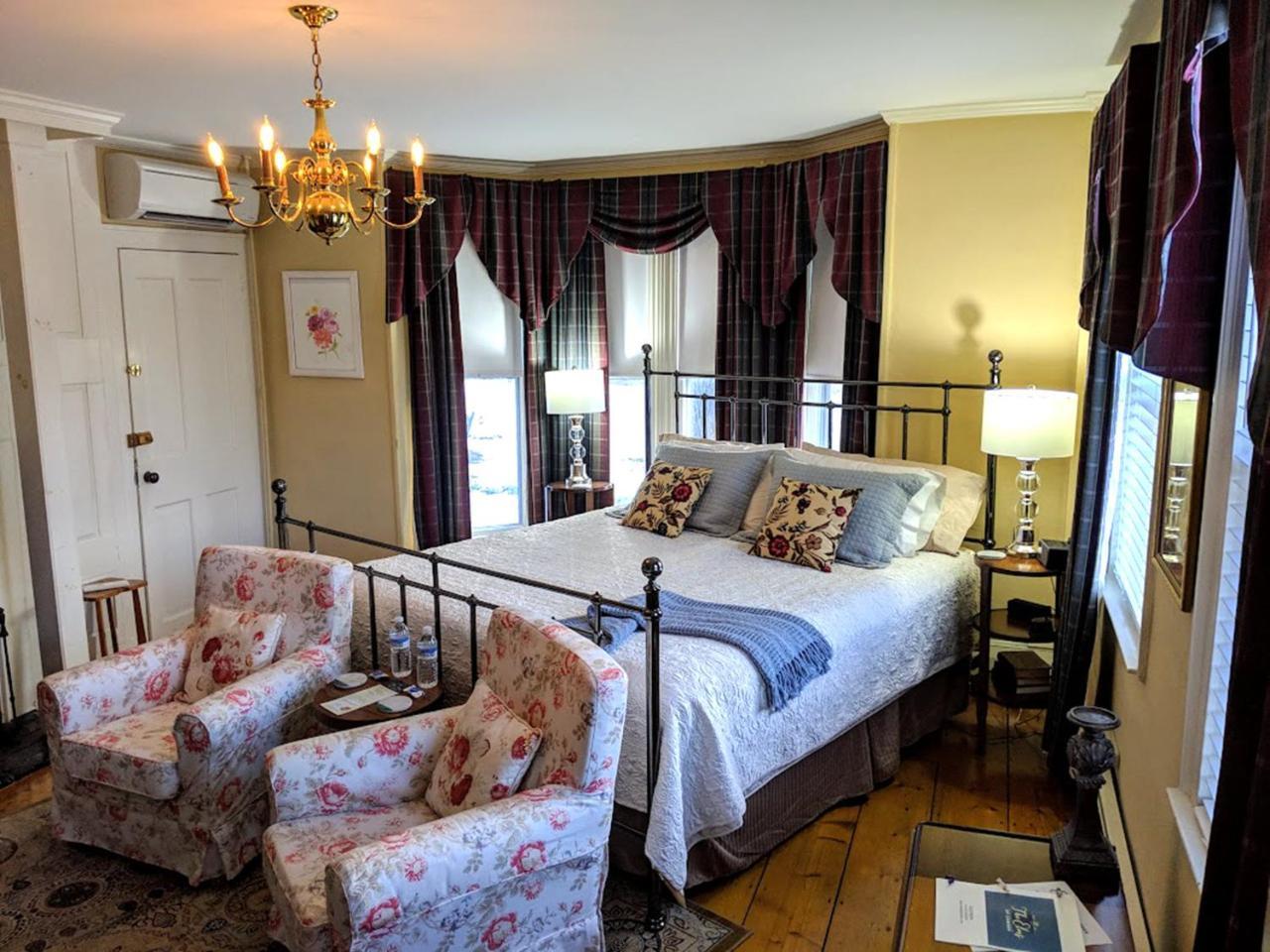 Deluxe King Room - Dahila